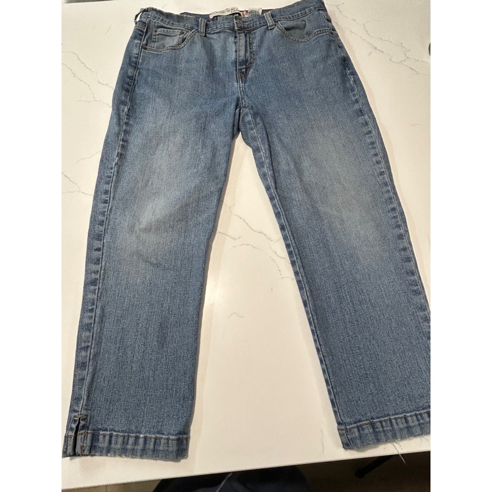Levis‎ Classic Slim Capri Jeans Womens 14 Medium Wash Blue Denim Cropped